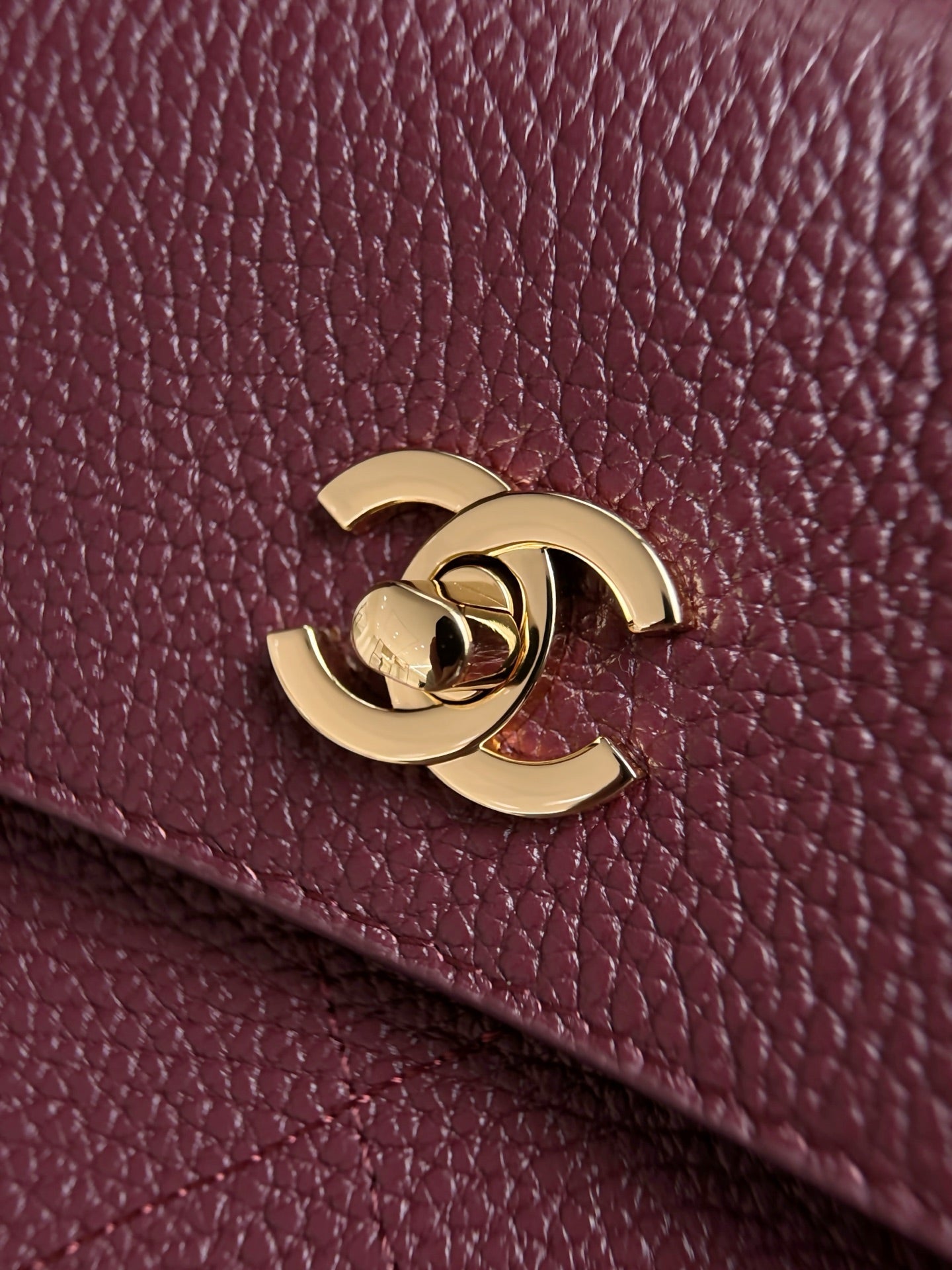 CC 26s Small Shopping Bag Burgundy Calfskin 143385