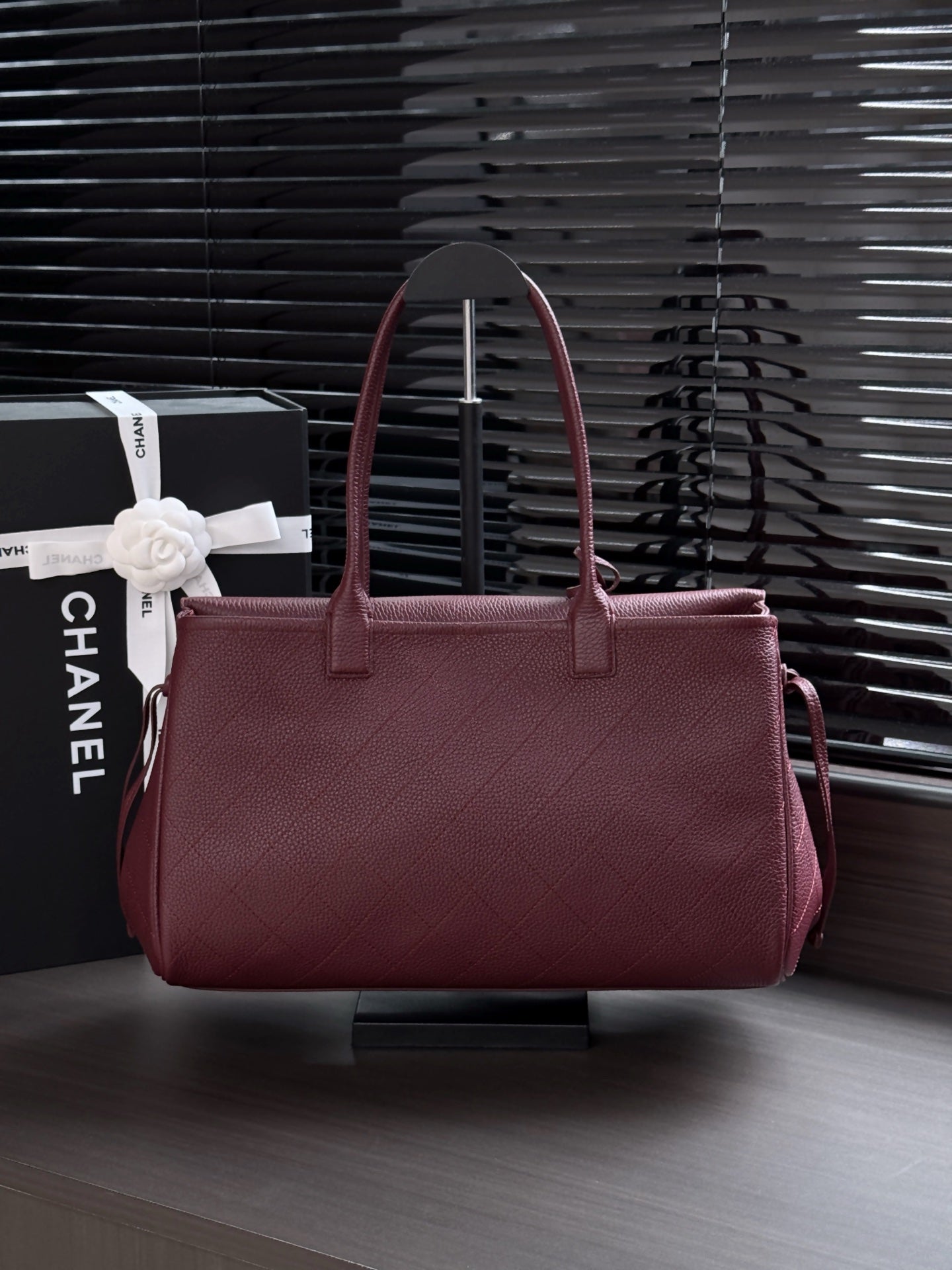 CC 26s Small Shopping Bag Burgundy Calfskin 143385