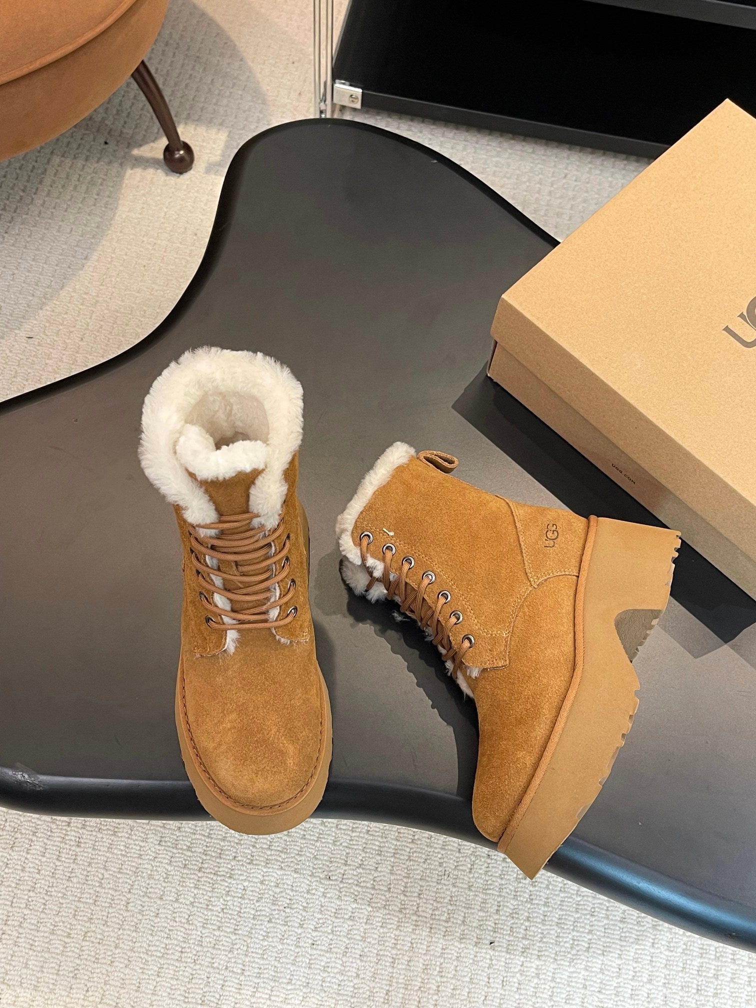 UGG Martin Boots Suede Lamb Wool