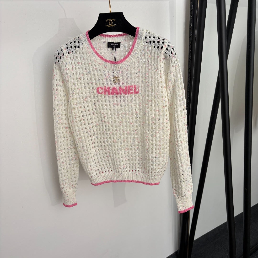 Chanel 26s Long-Sleeve Knit Sweater 1490