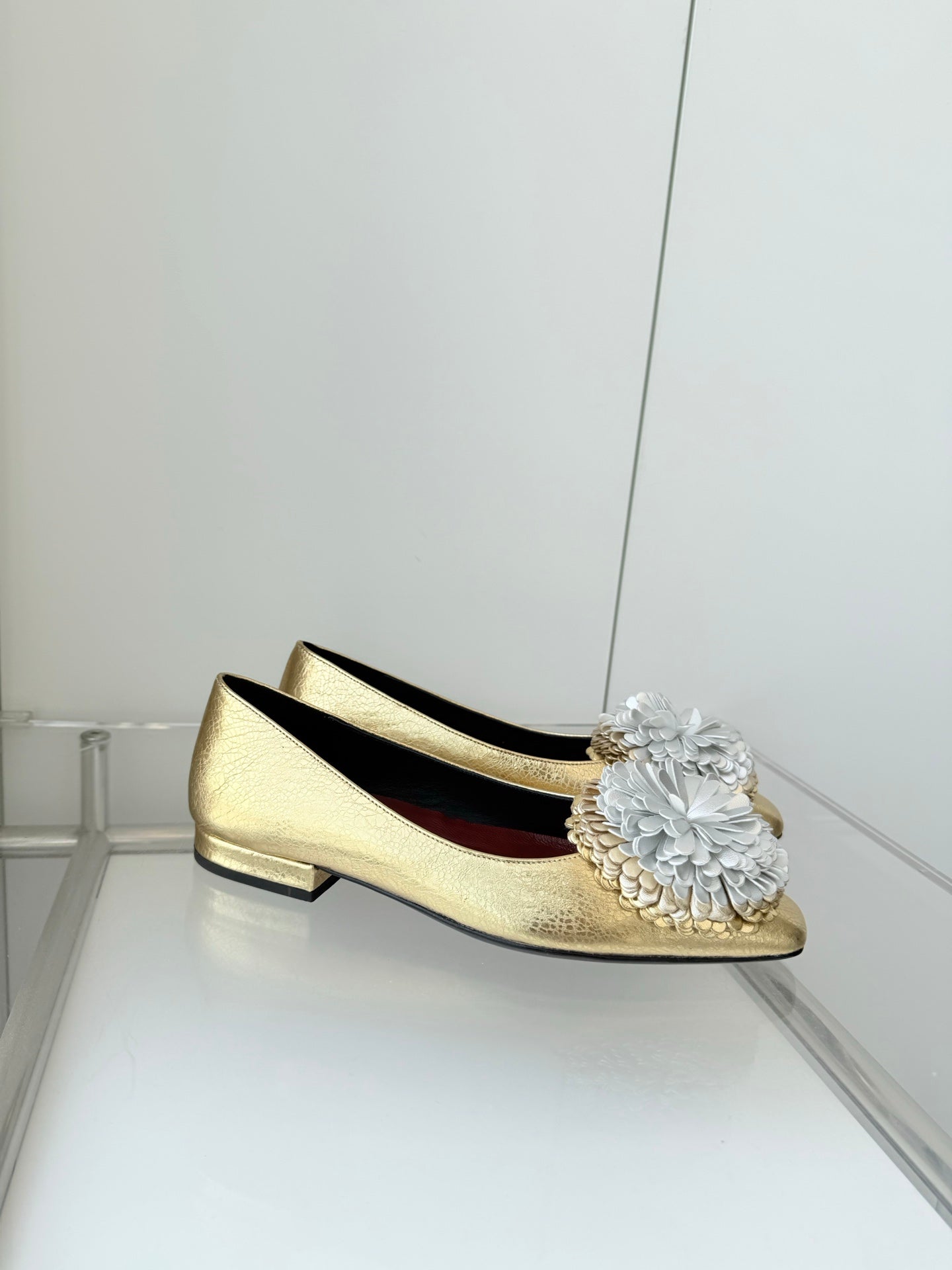 CC 26s Ballet Flat 1.5cm Camellia Flower Gold Sheepskin 597411