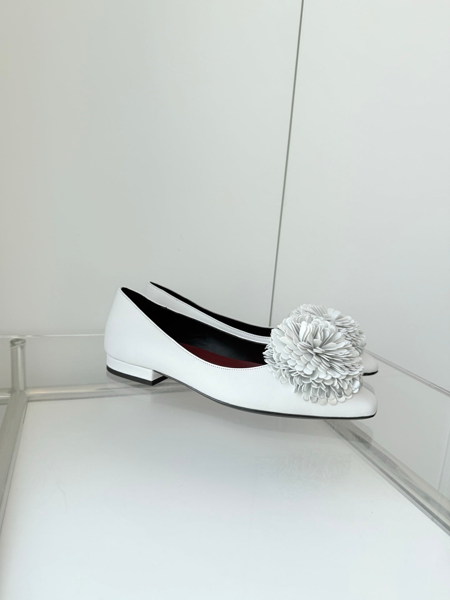 CC 26s Ballet Flat 1.5cm Camellia Flower White Sheepskin 597412