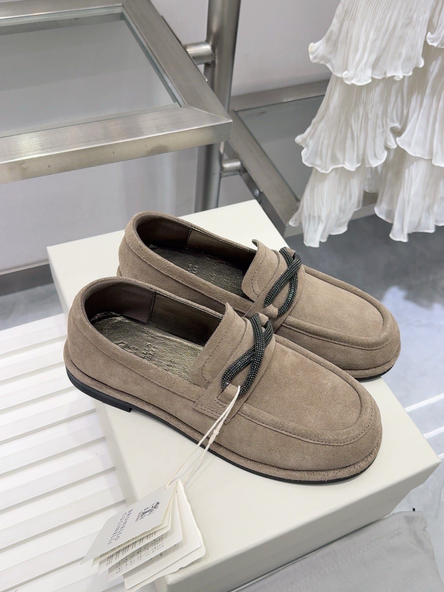 Brunello Women's Striped Shoes Taupe Suede 578031