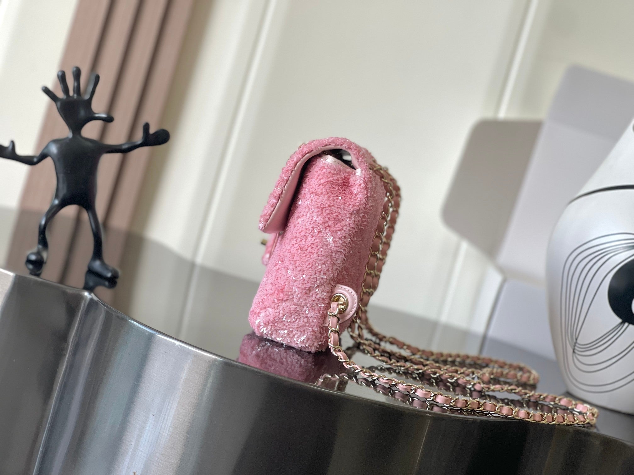 Chanel 25 Sequin Embroidered 21cm Bag Pink Leather Sequins 286171