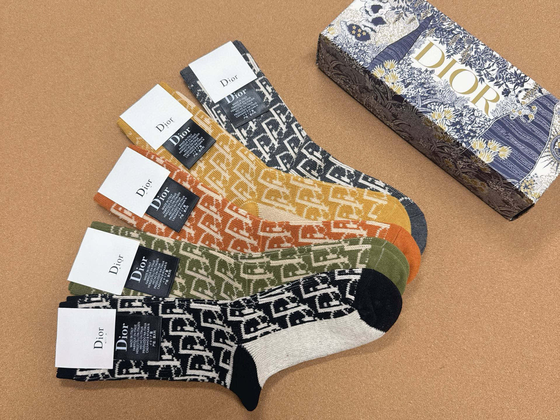 Long-Sleeve Socks 152392 (1 BOX)