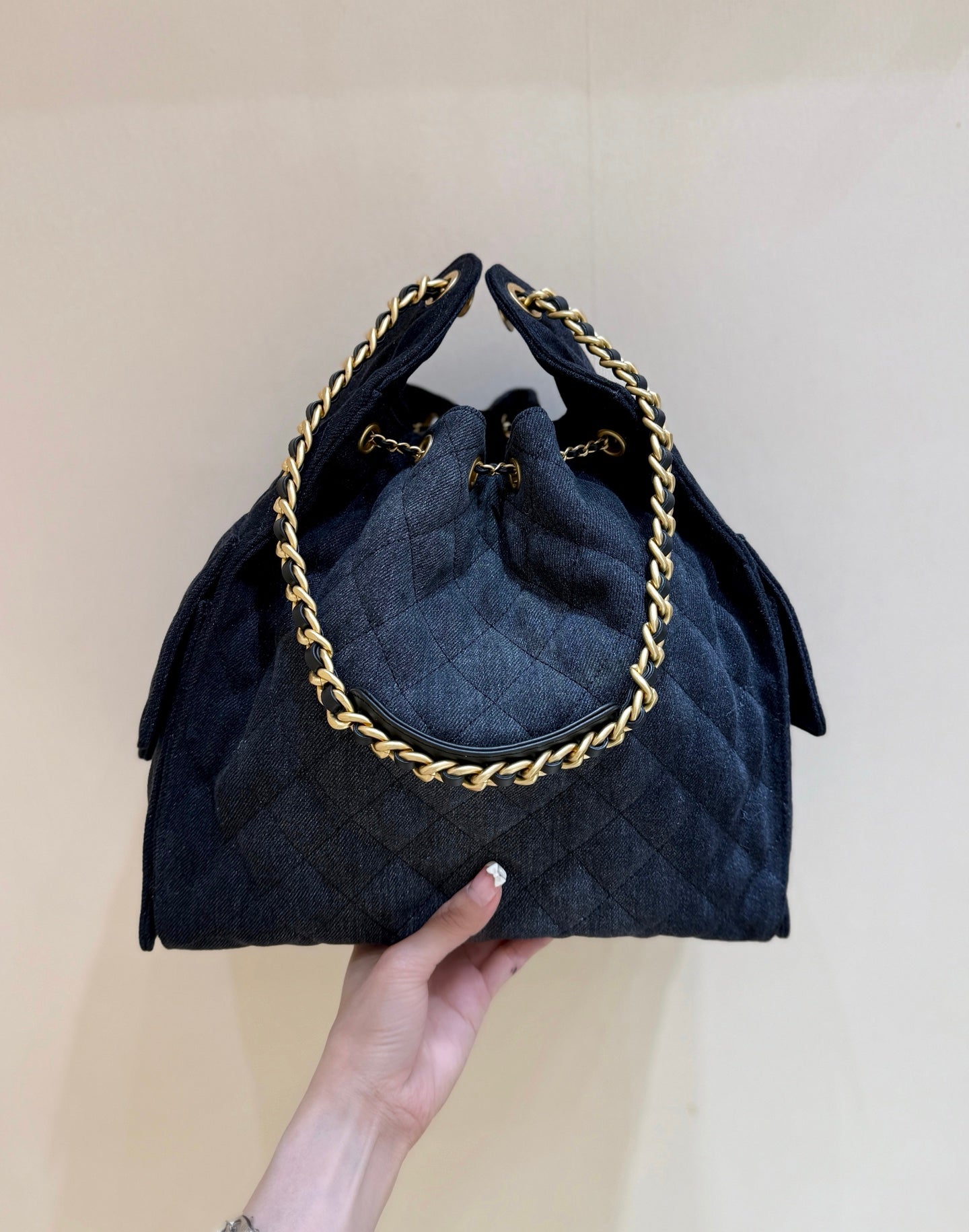 CC 25 Handbag 40 In Dark Blue Denim Gold Hardware