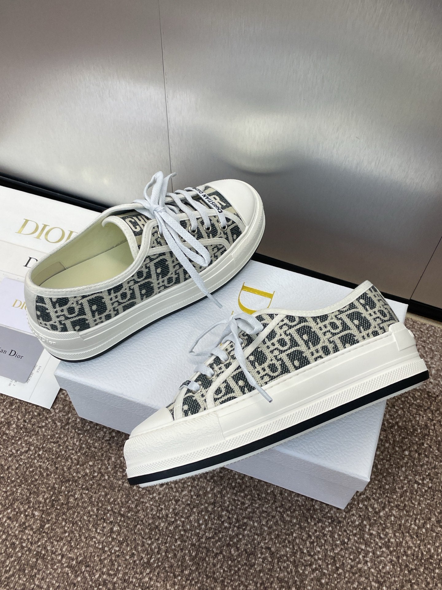 CD Walk'n Dior Denim D Jacquard Fabric Cowhide 551452