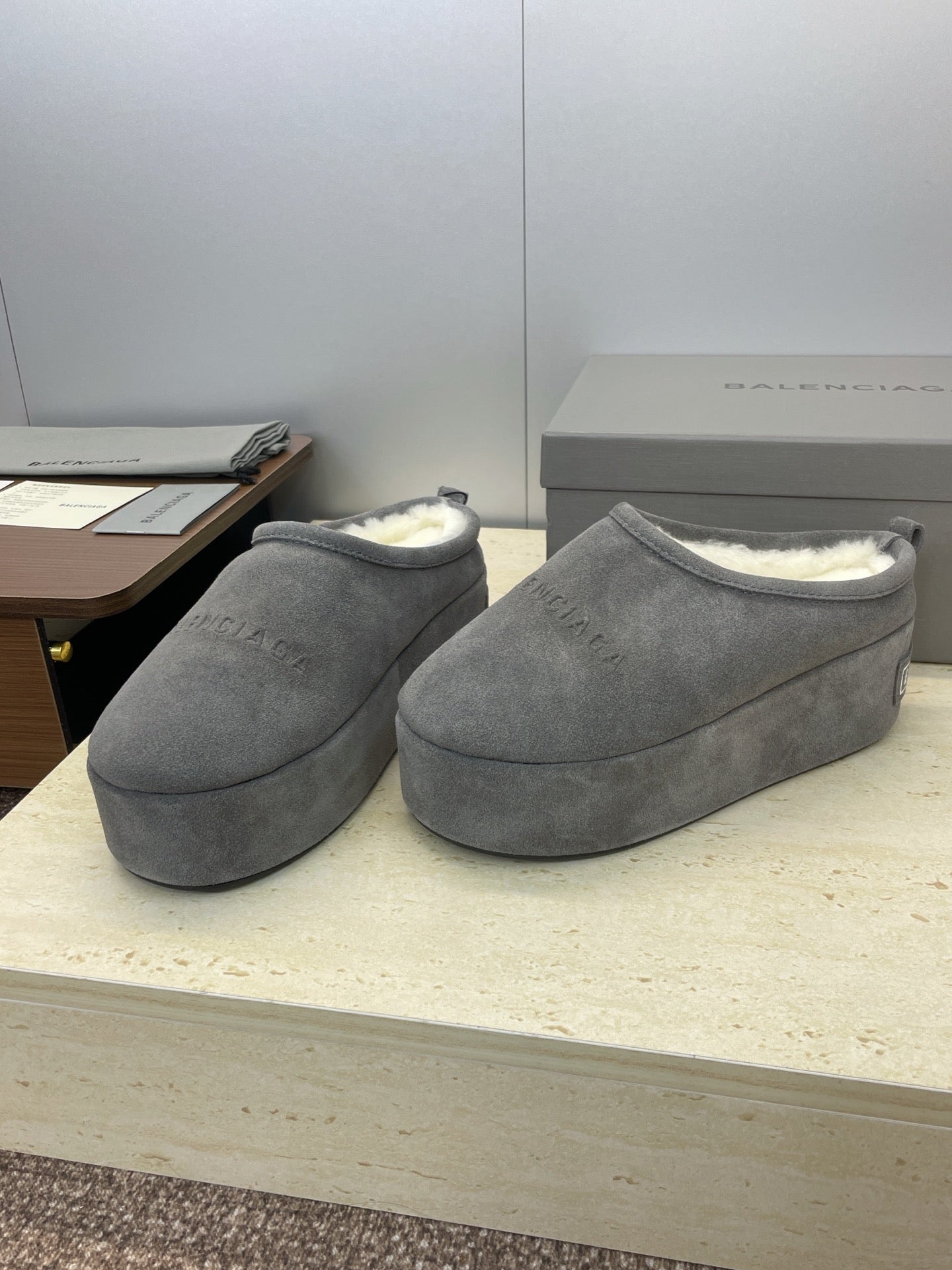 Balenciaga Alaska Slide Grey White Suede Fur 551898