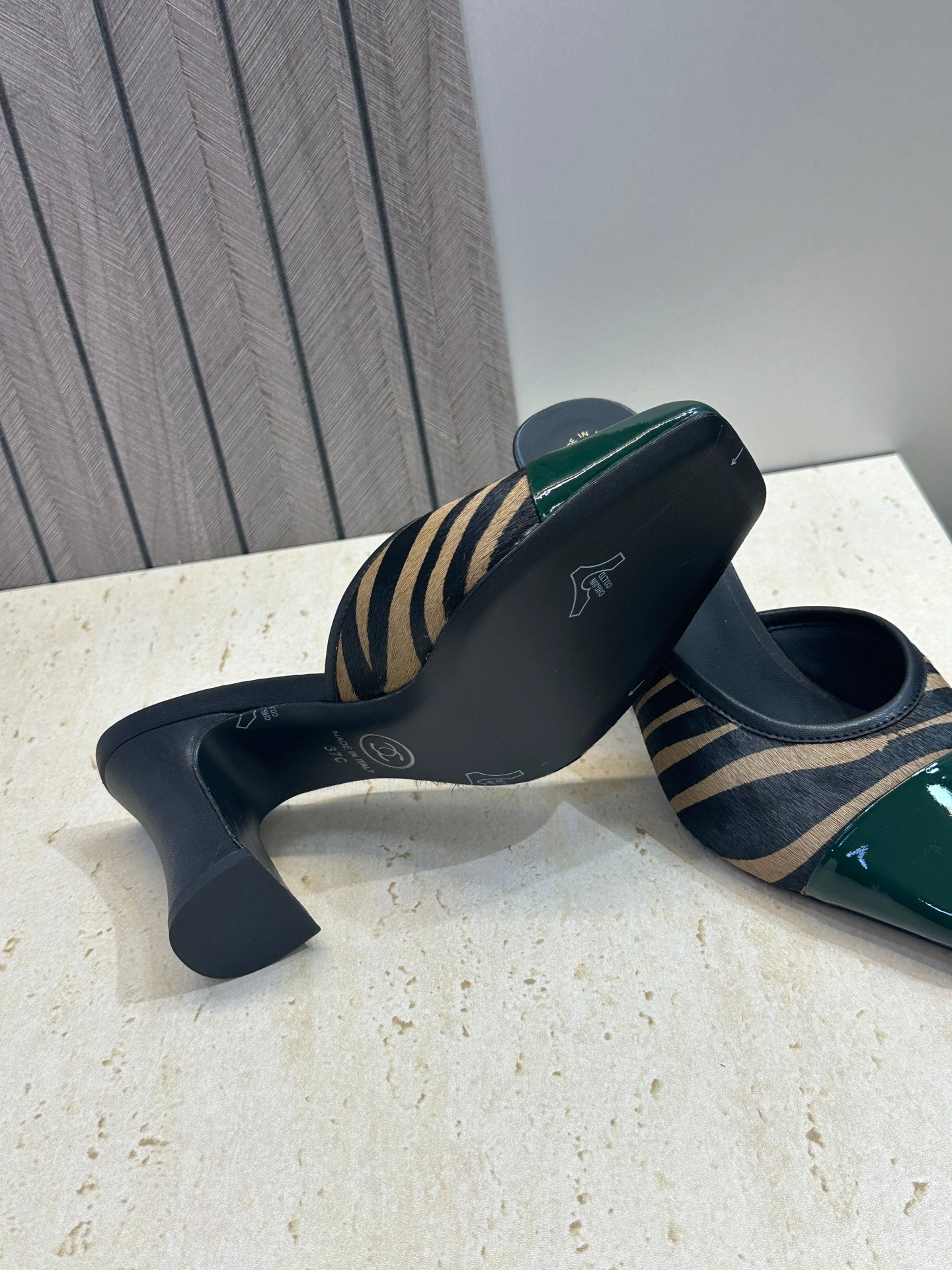 CC Square Toe Color-Blocked Mule 9cm Teal Green Horsehair Patent Leather 830460