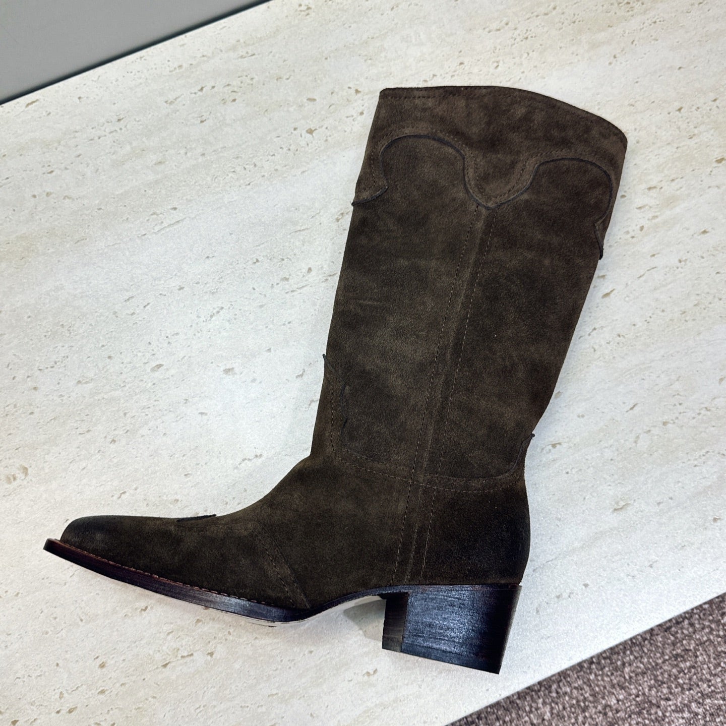 Celine 26s Mid-Calf Boots 4.5cm Brown Suede 959448