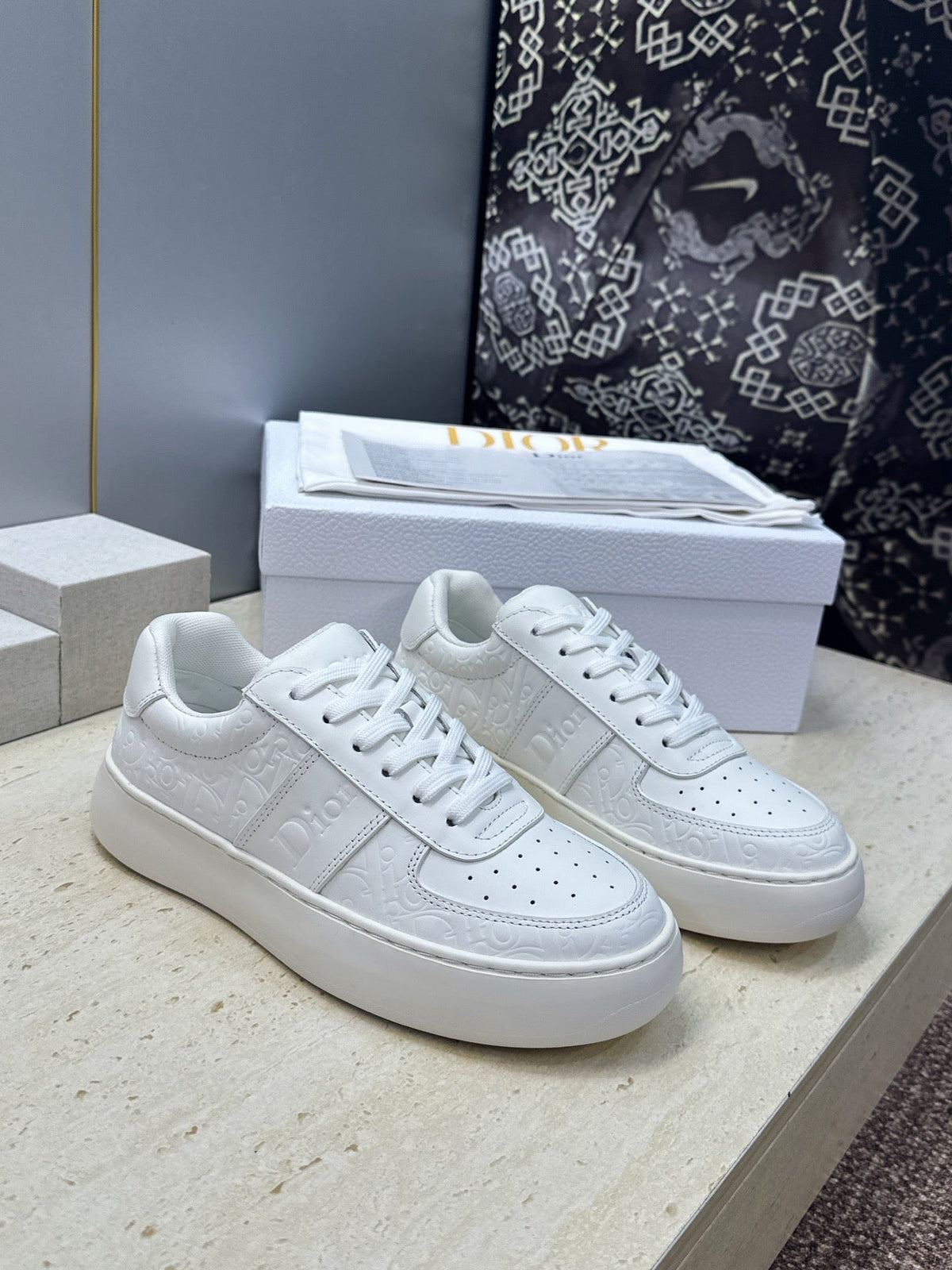 CD 26s Star Sneakers White Gravity Embossed Leather 118413