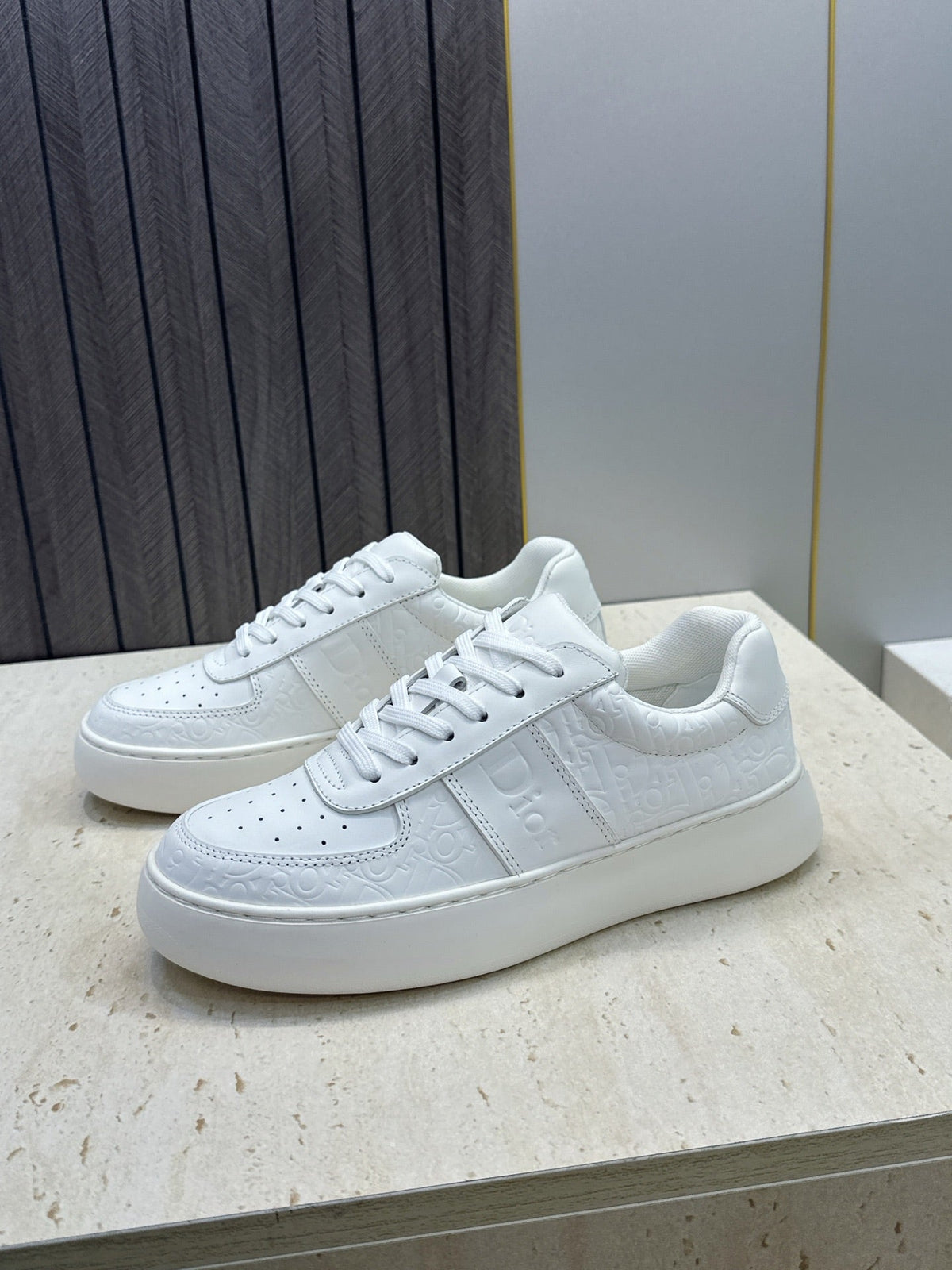 CD 26s Star Sneakers White Gravity Embossed Leather 118413