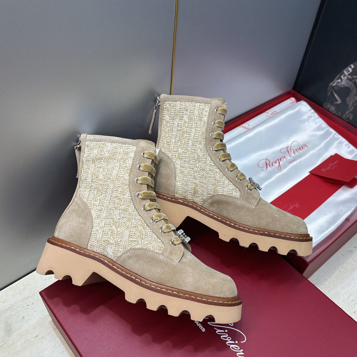 RV 26s Viv' Rangers Truck Booties 4cm Beige Knit Suede 118490