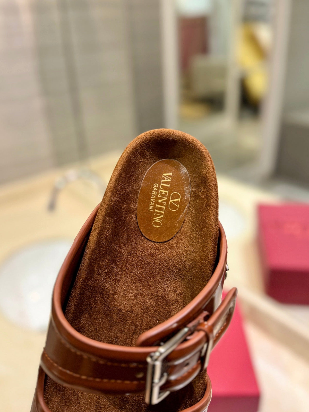VT 26s Fussfriend Two Strap Sandals Brown Patent Leather Suede 985405