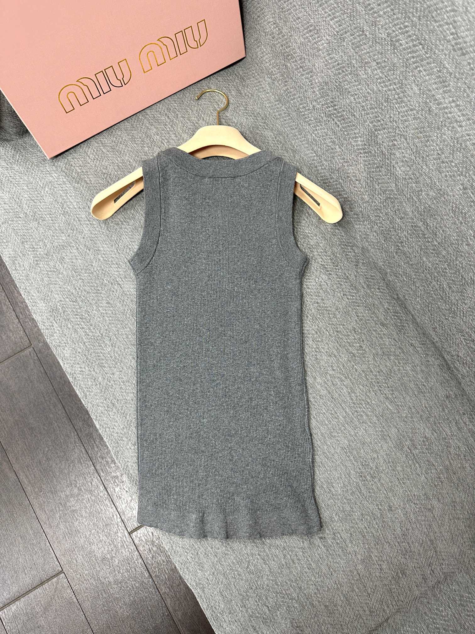 Miu Short Vest Grey Wool 345303