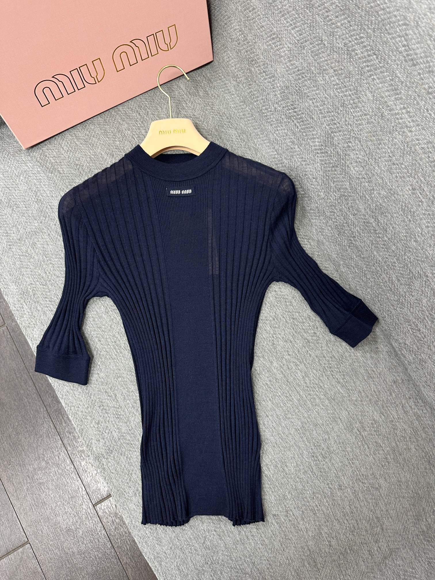 Miu Short-sleeved T-shirt Navy Blue Wool 345306