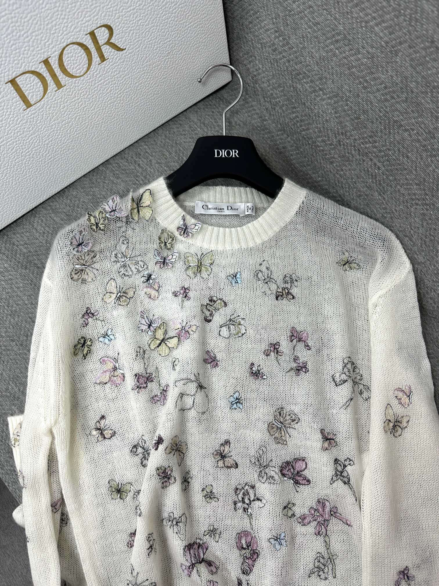 CD Butterfly Embroidered SweaterWhite Alpaca Wool Cashmere 345311