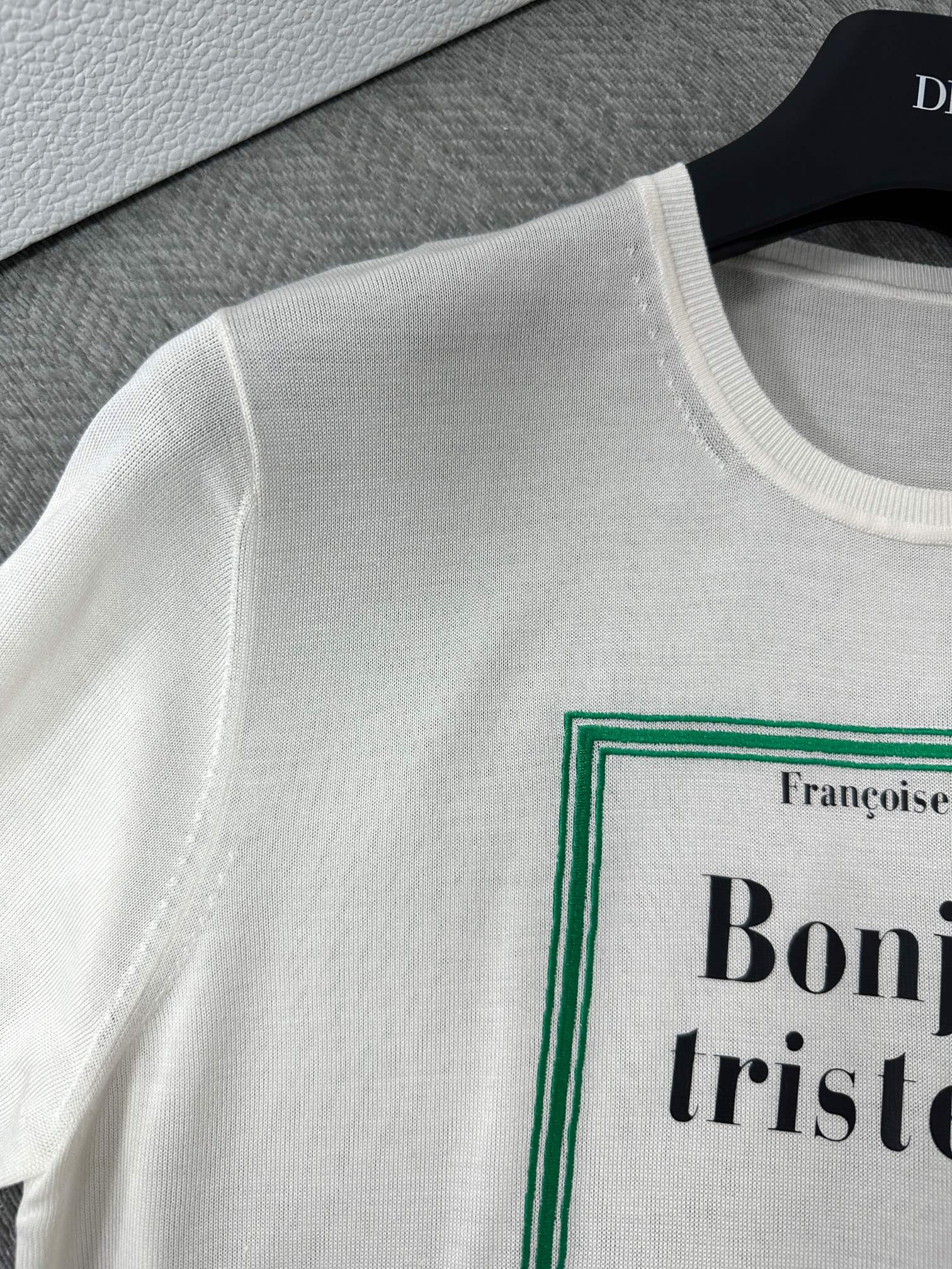 CD Book Cover Short-Sleeved Sweater White Green Silk 349496
