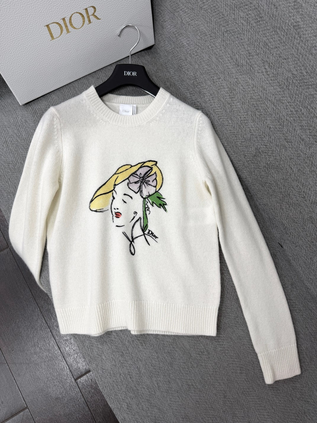 CD 26s Printed Embroidered Round Neck Long Sleeve White Cotton 414797
