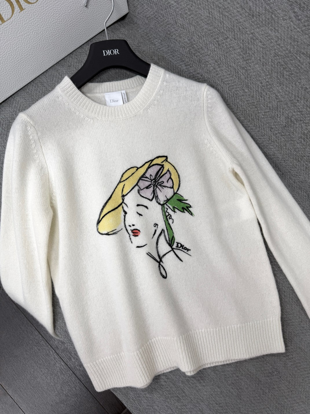 CD 26s Printed Embroidered Round Neck Long Sleeve White Cotton 414797