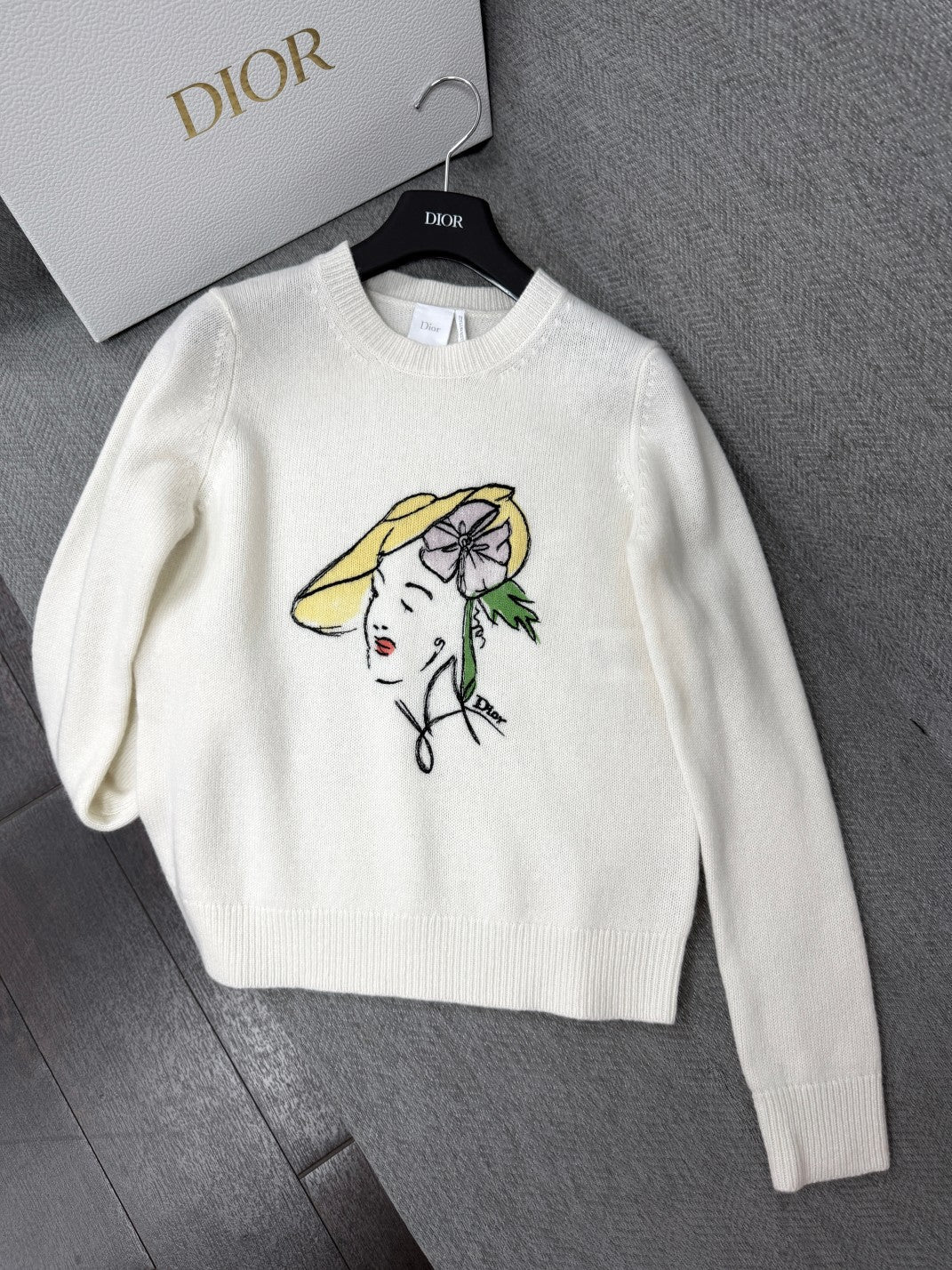 CD 26s Printed Embroidered Round Neck Long Sleeve White Cotton 414797