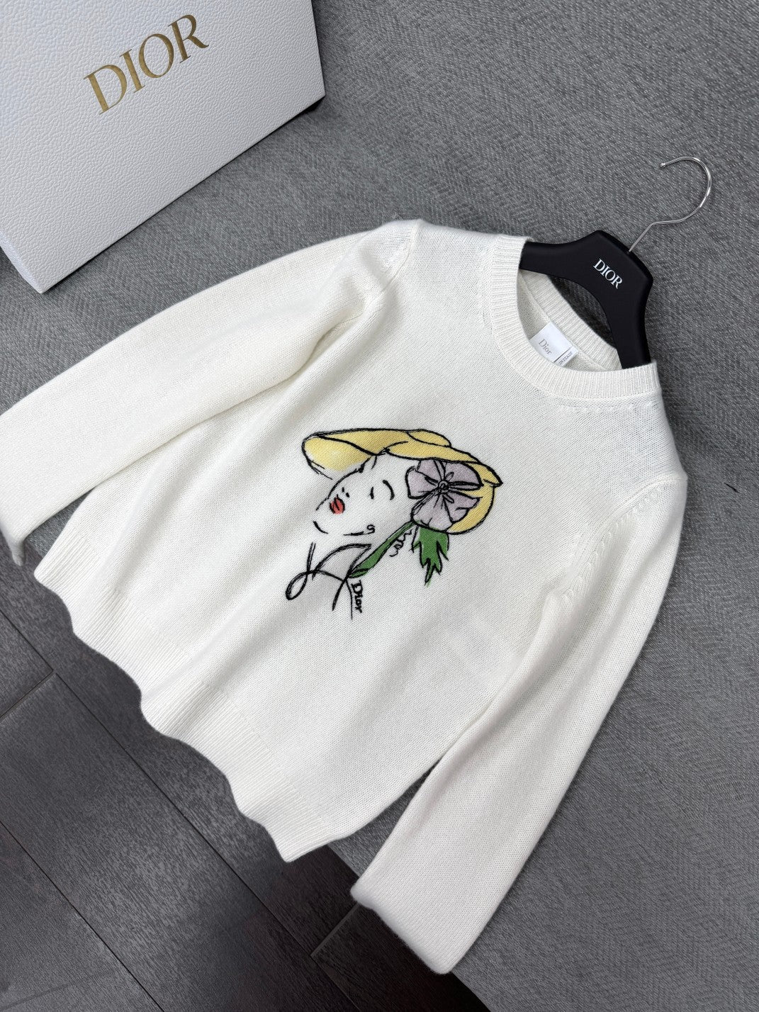 CD 26s Printed Embroidered Round Neck Long Sleeve White Cotton 414797