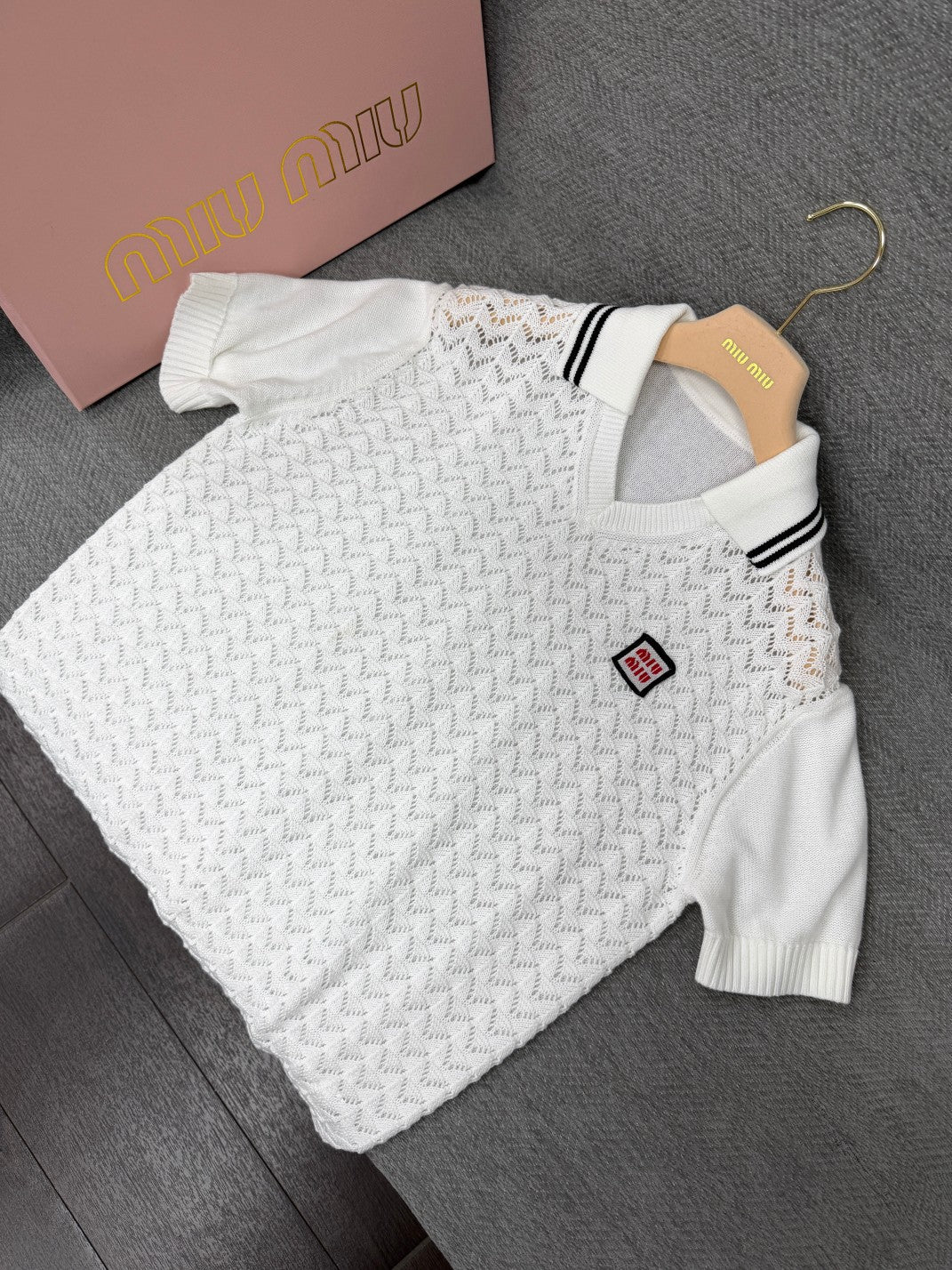 Miu 26s Perforated Collar Short-Sleeve White Cotton 414815
