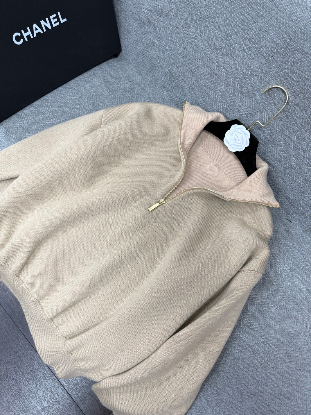 CC Métiers d’art 26s Pullover Beige Wool Silk 414821