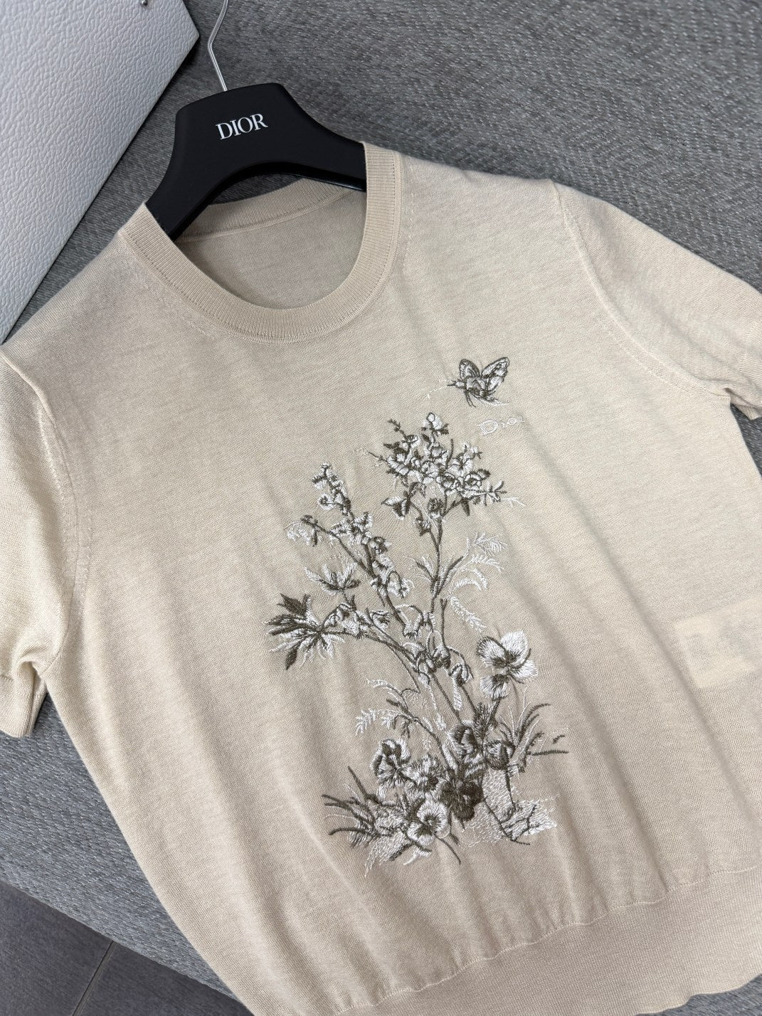 CD 26s Embroidered Short-Sleeved Shirt Khaki Cashmere 414827