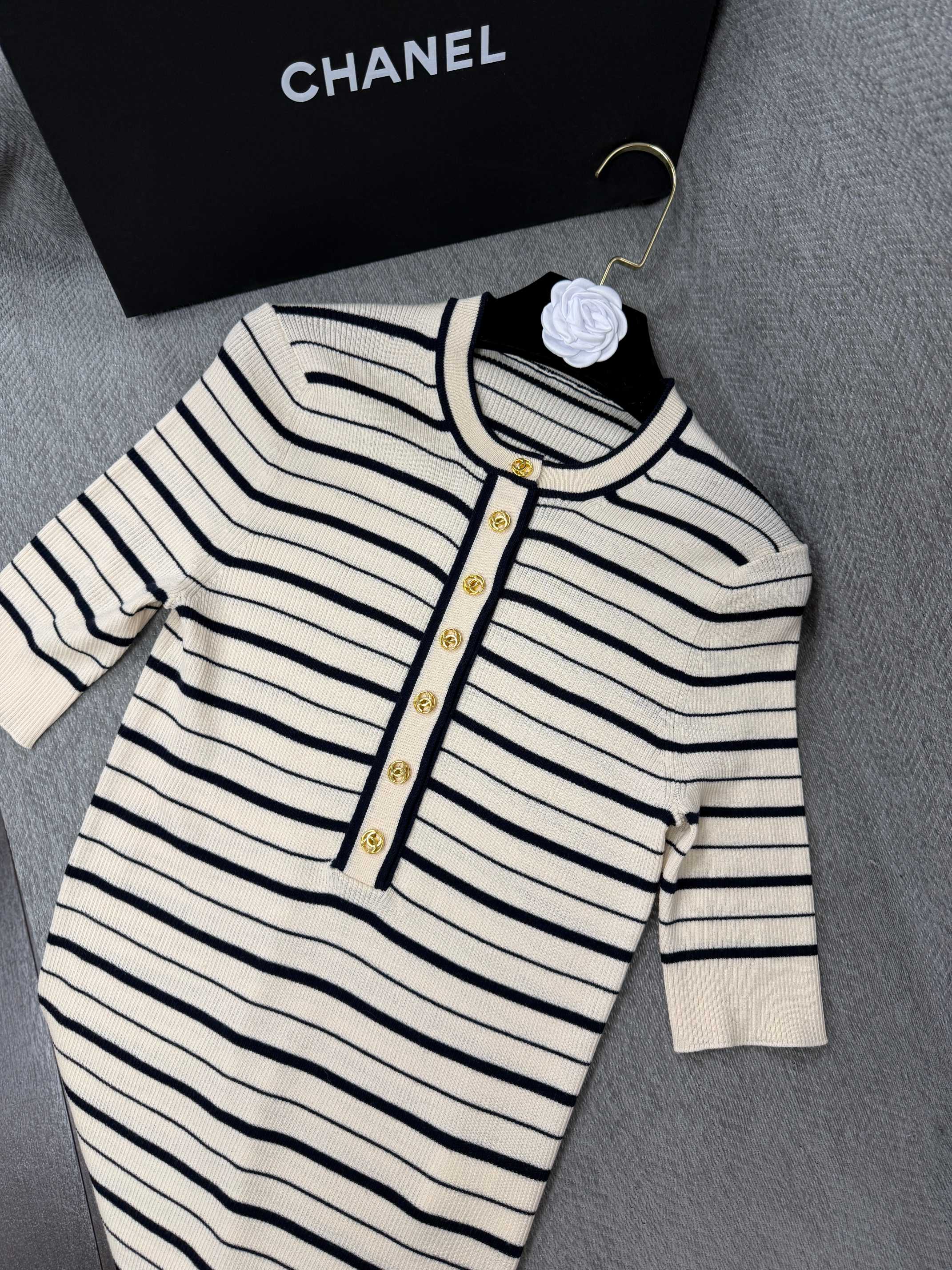 CC FW26 Striped Short-Sleeved Top Cream Black Cashmere Silk 414847