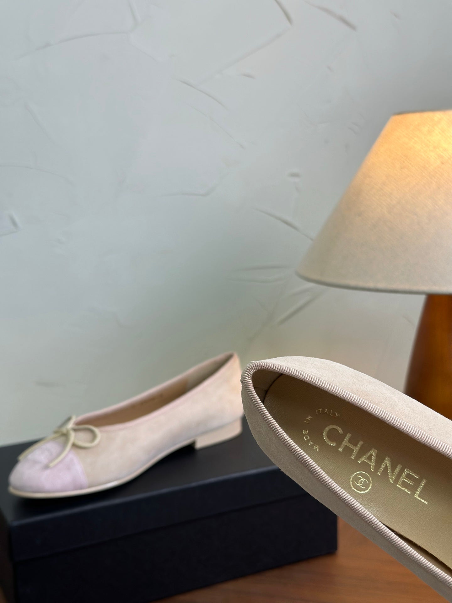 CC 26s Ballet Flat Muted Pink Suede 938182