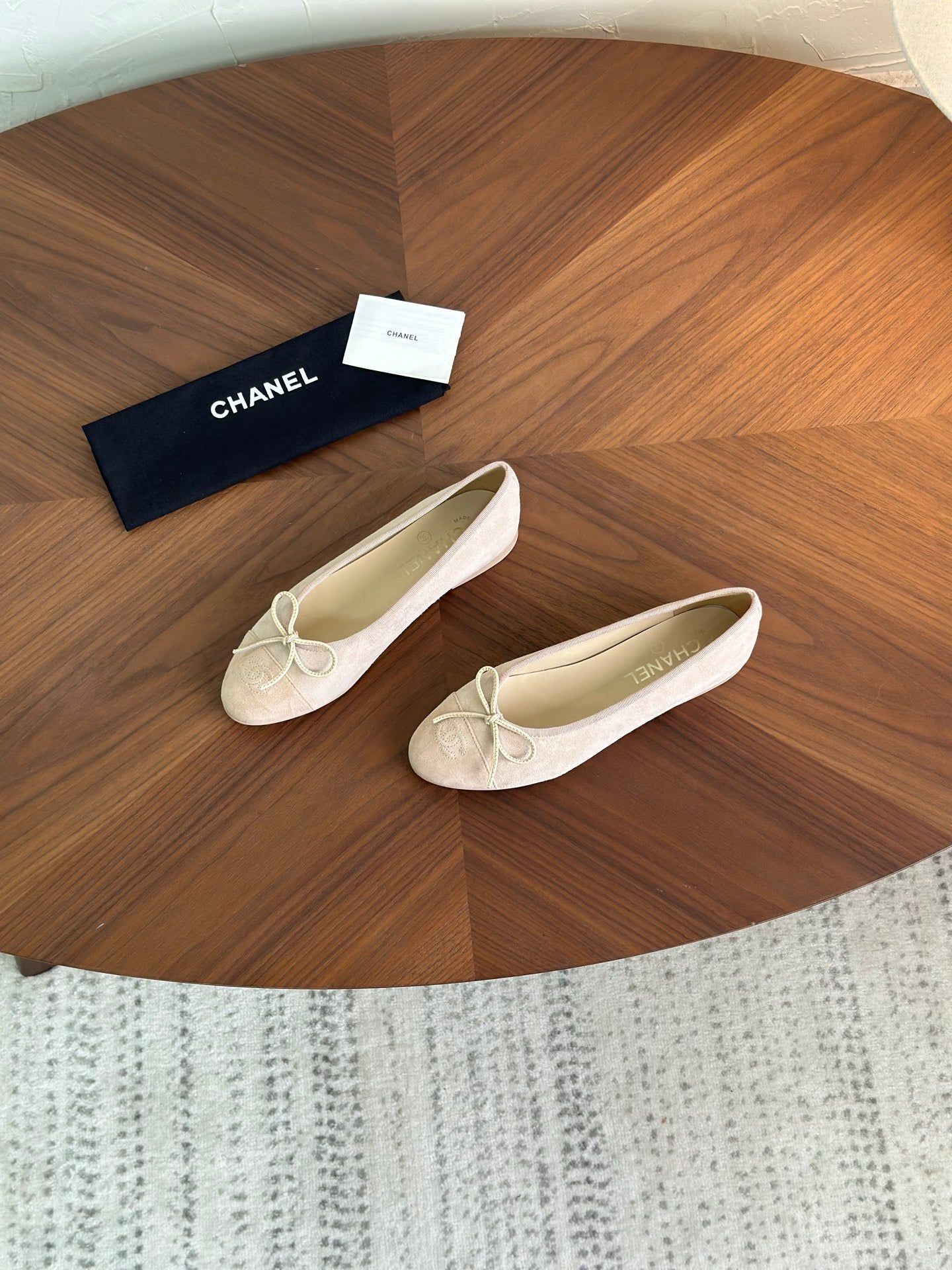 CC 26s Ballet Flat Light Peachy Suede 938185