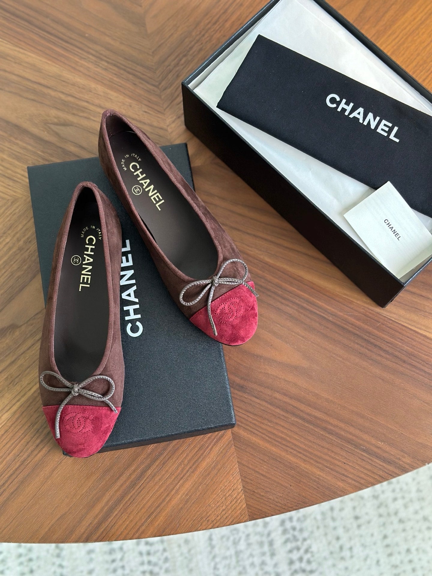 CC 26s Ballet Flat Red Coffee Suede 938190