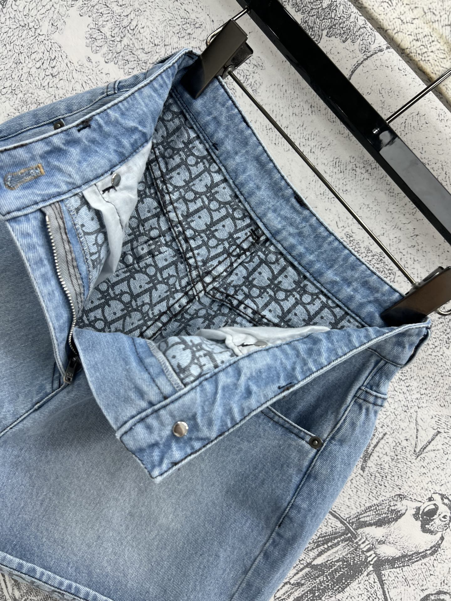 CD 25 Rolled Denim Short Light Blue Cotton