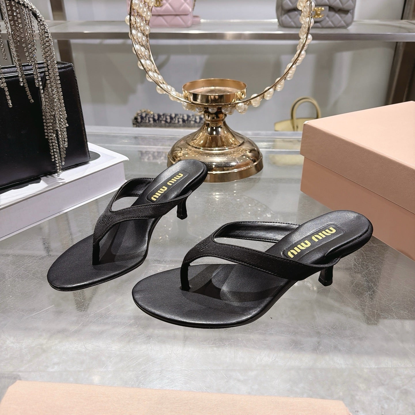Miu 26s Thong Sandal 6.5cm Black Satin Leather 951525