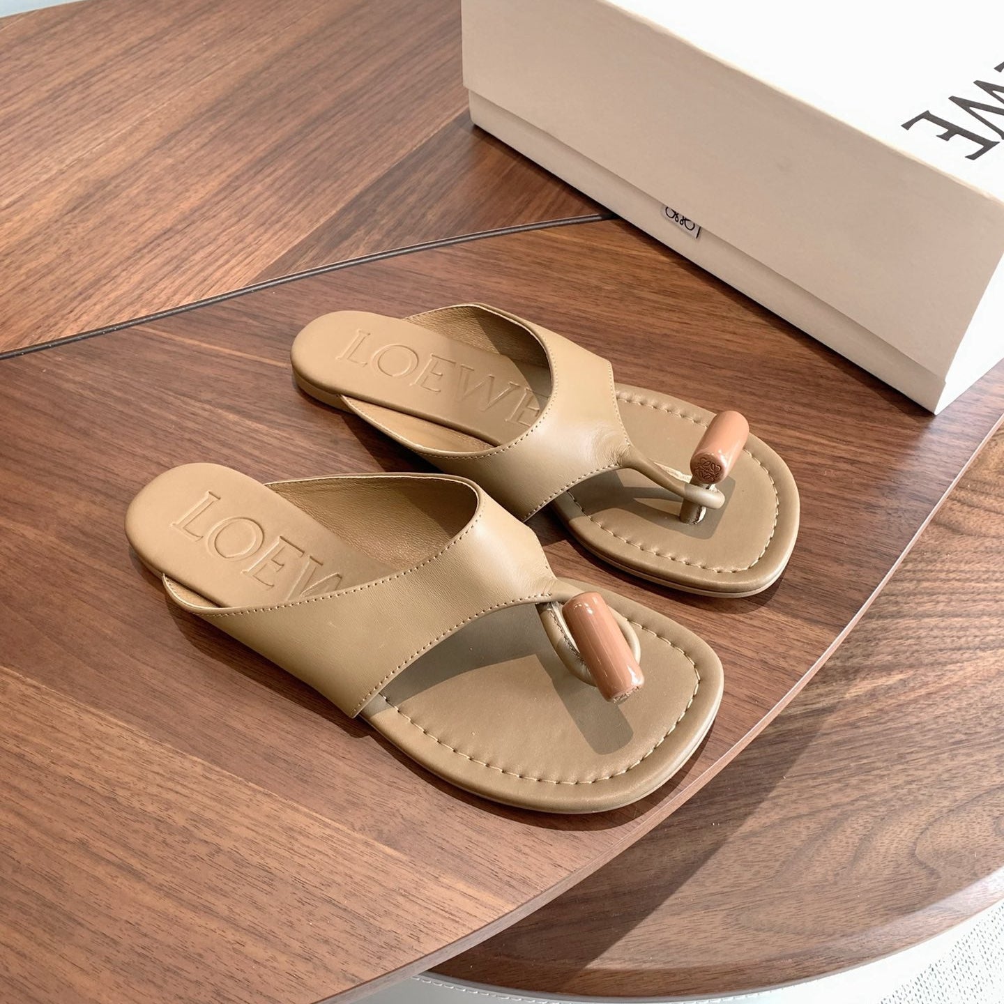Loewe Toggle Sandals Beige Leather 878018