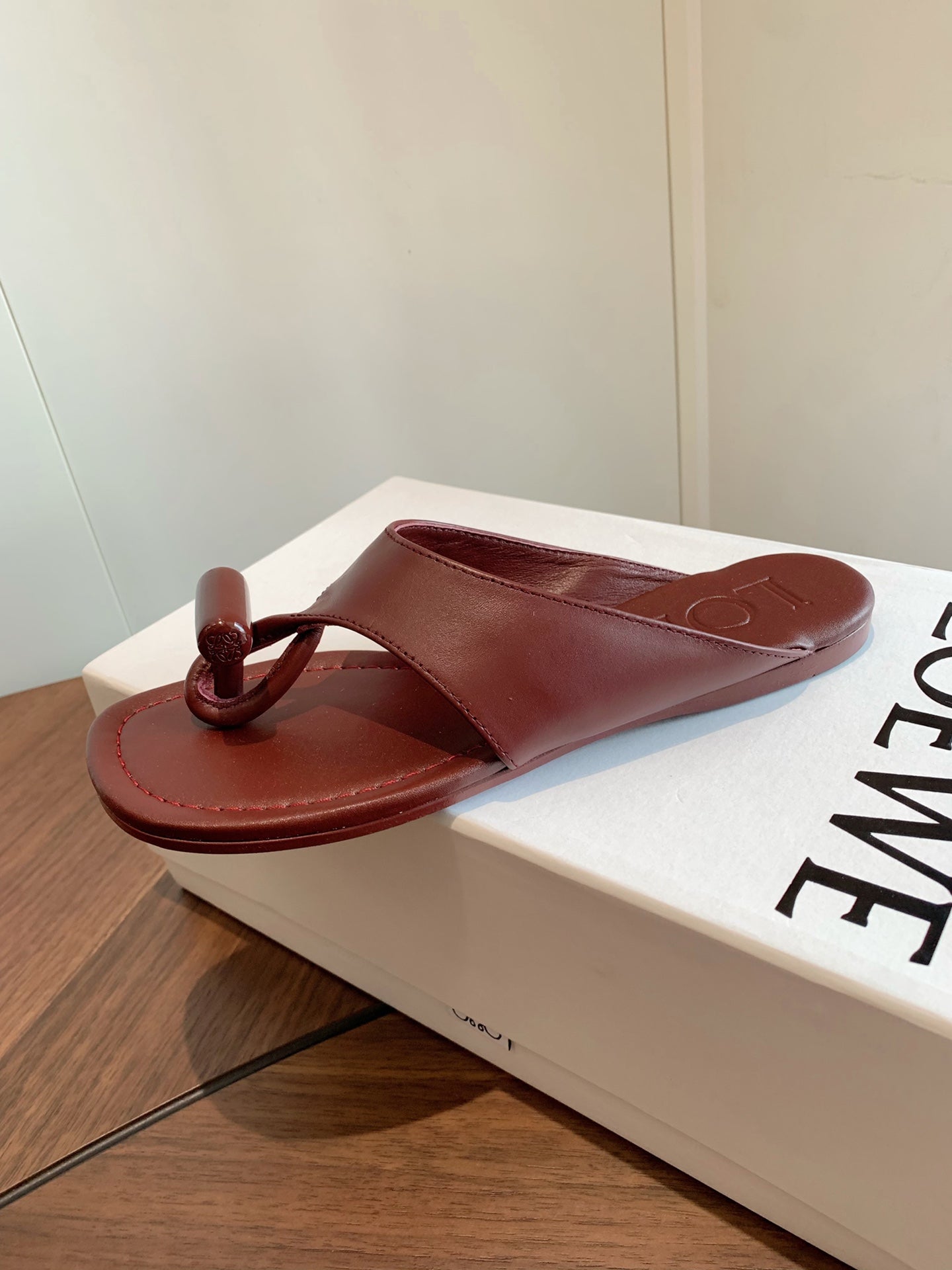 Loewe Toggle Sandals Burgundy Leather 878020