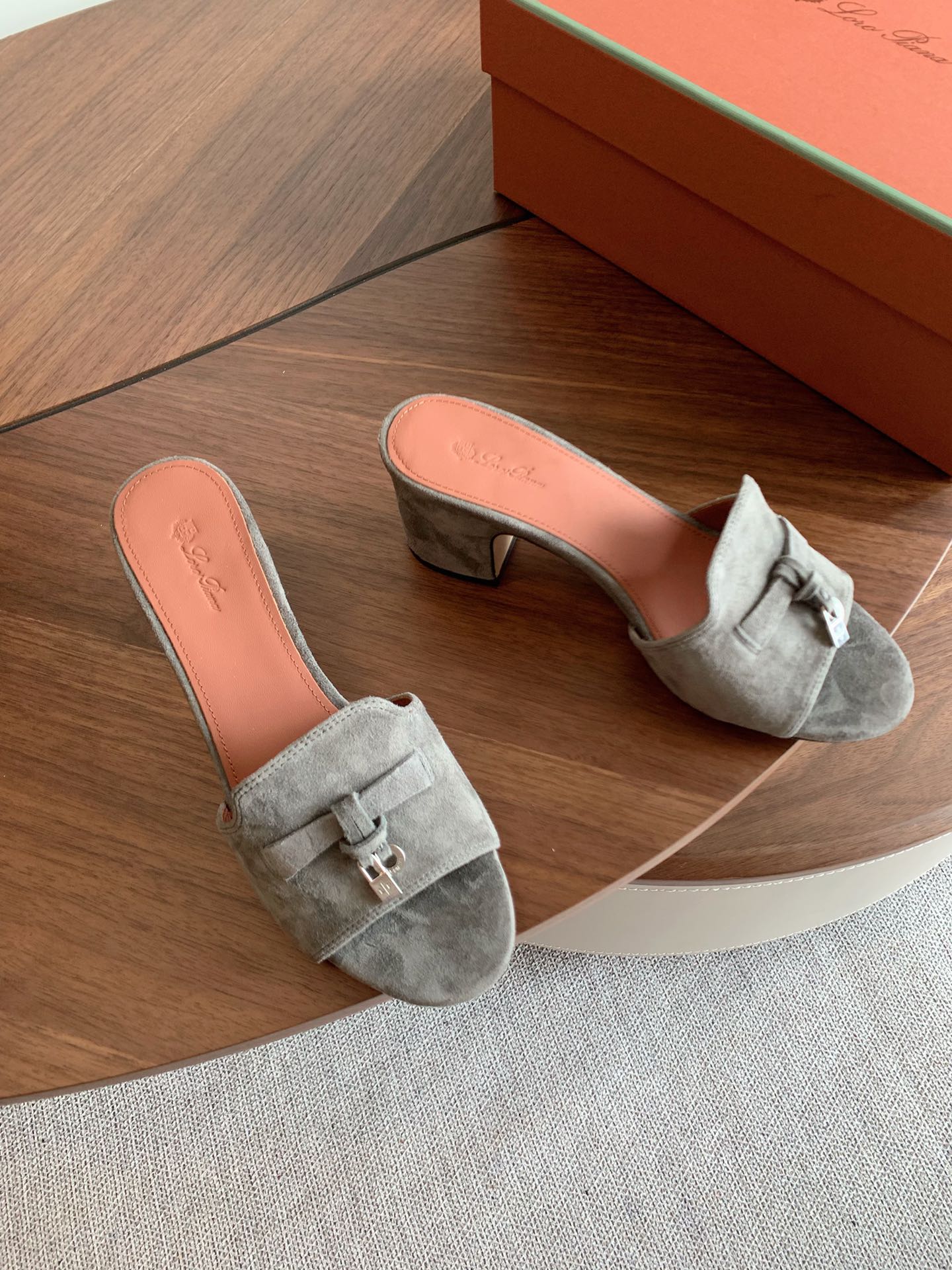 LP 26s Summer Mule Heels 60mm In Grey Suede Gold Hardware