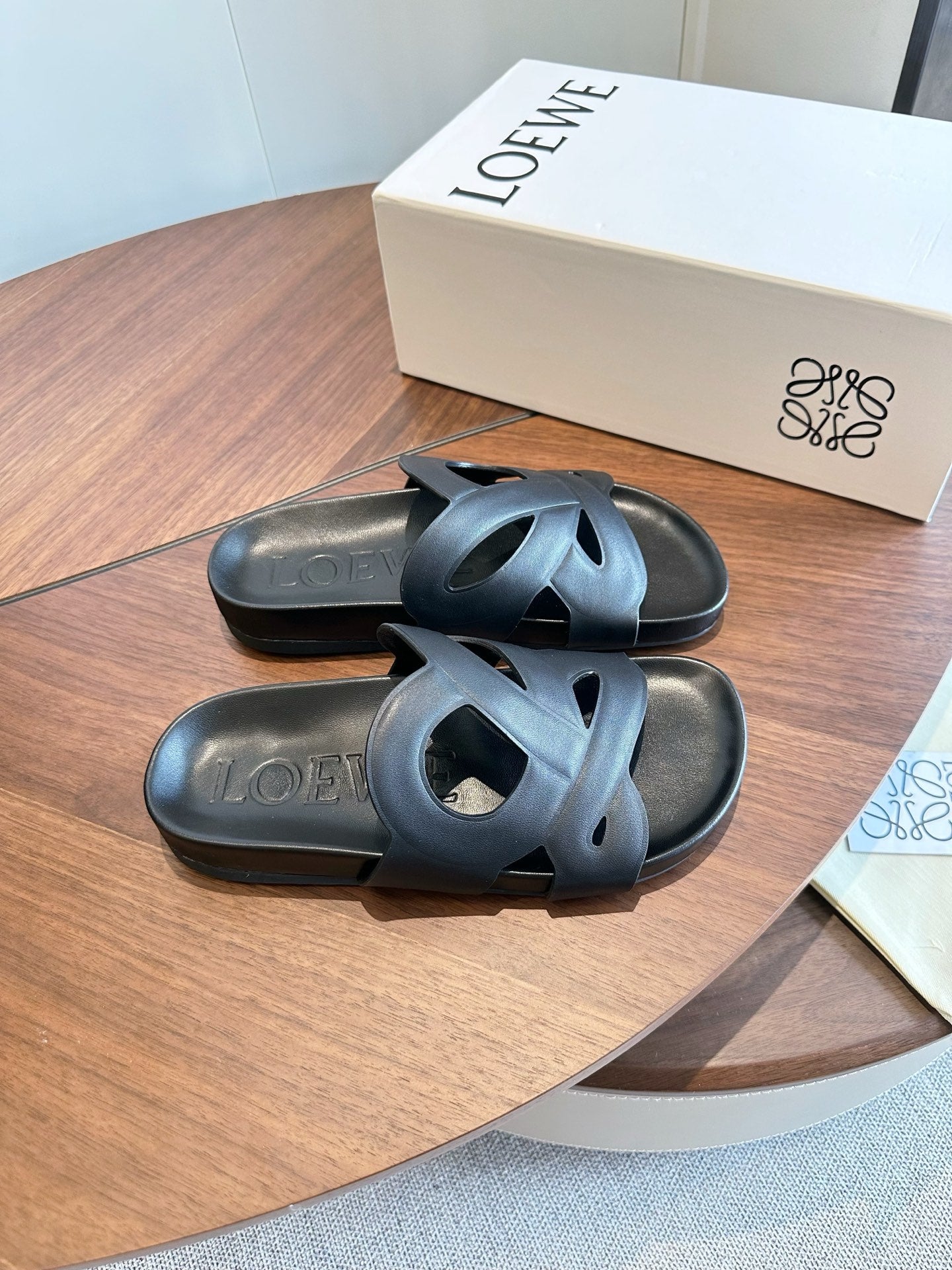 Loewe Ease Slide Black Leather 878032