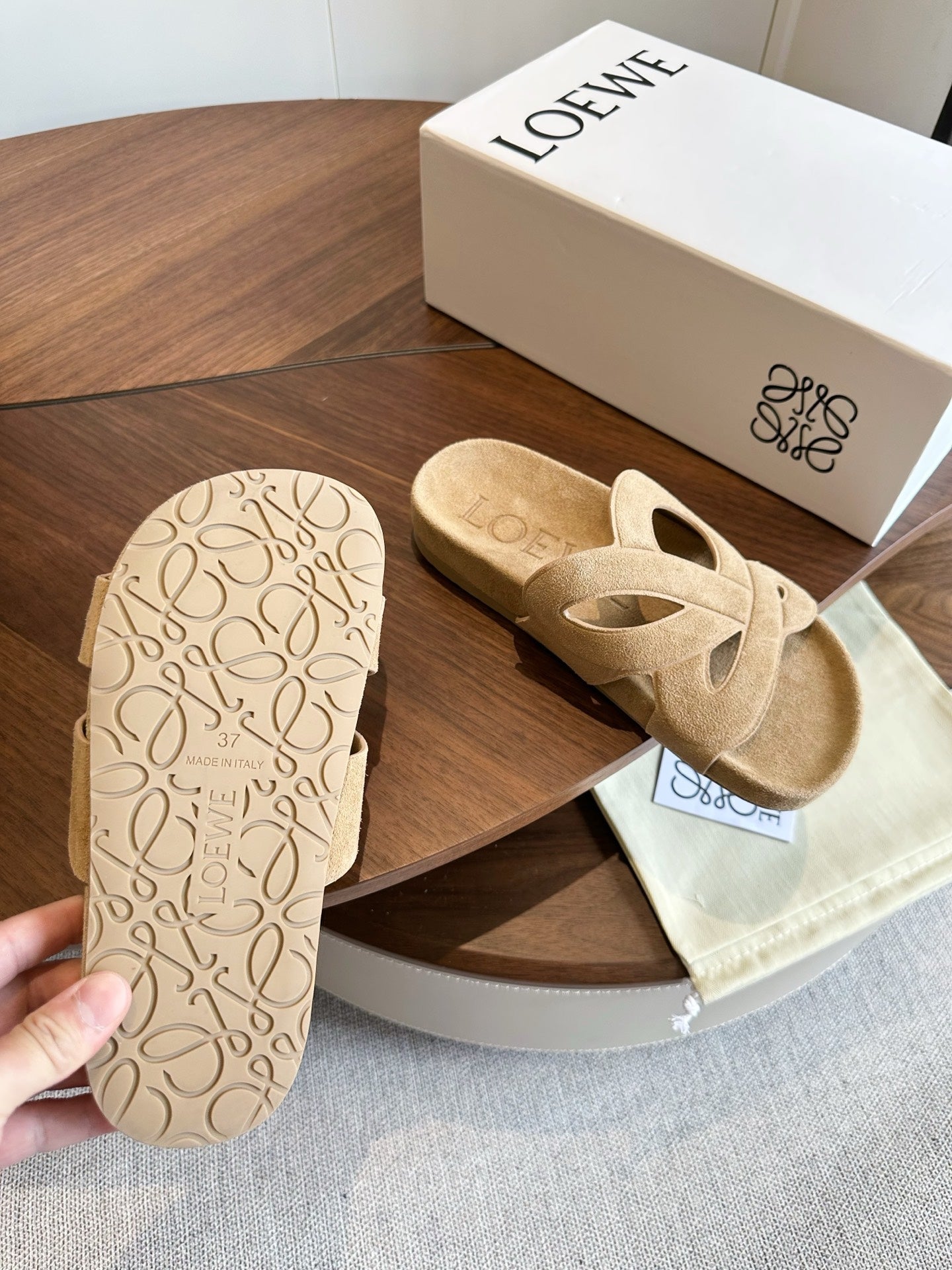 Loewe Ease Slide Khaki Suede 878035