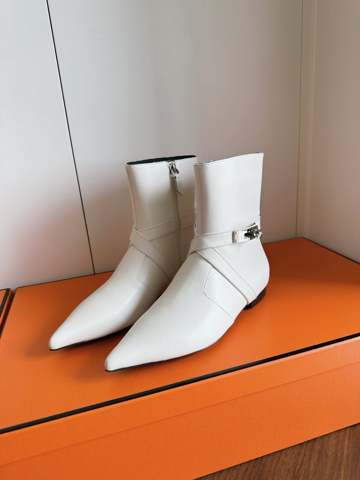 HM 26s Nice Ankle Boots 1.5cm White Leather 150729