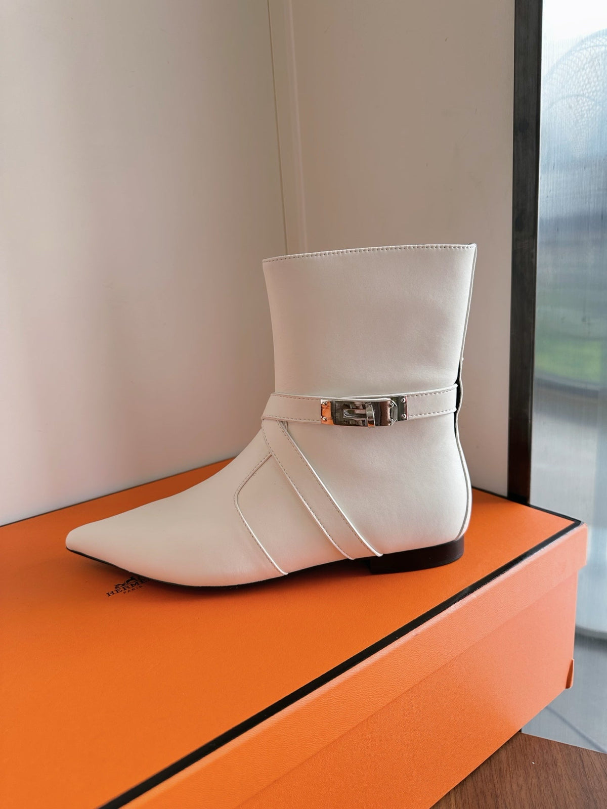 HM 26s Nice Ankle Boots 1.5cm White Leather 150729