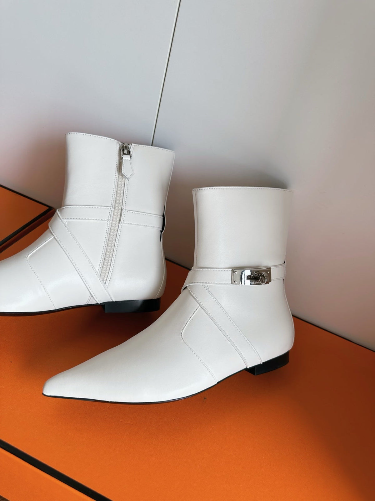 HM 26s Nice Ankle Boots 1.5cm White Leather 150729