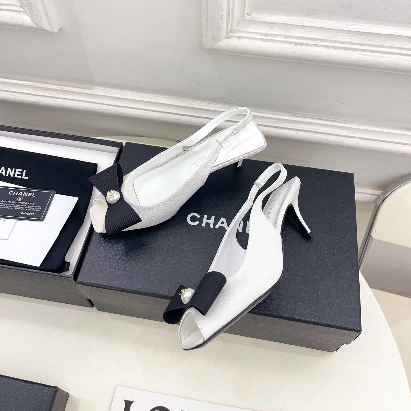 CC 26s Classic Toe High-Heeled Sandals 5.5cm White Black Canvas 891632