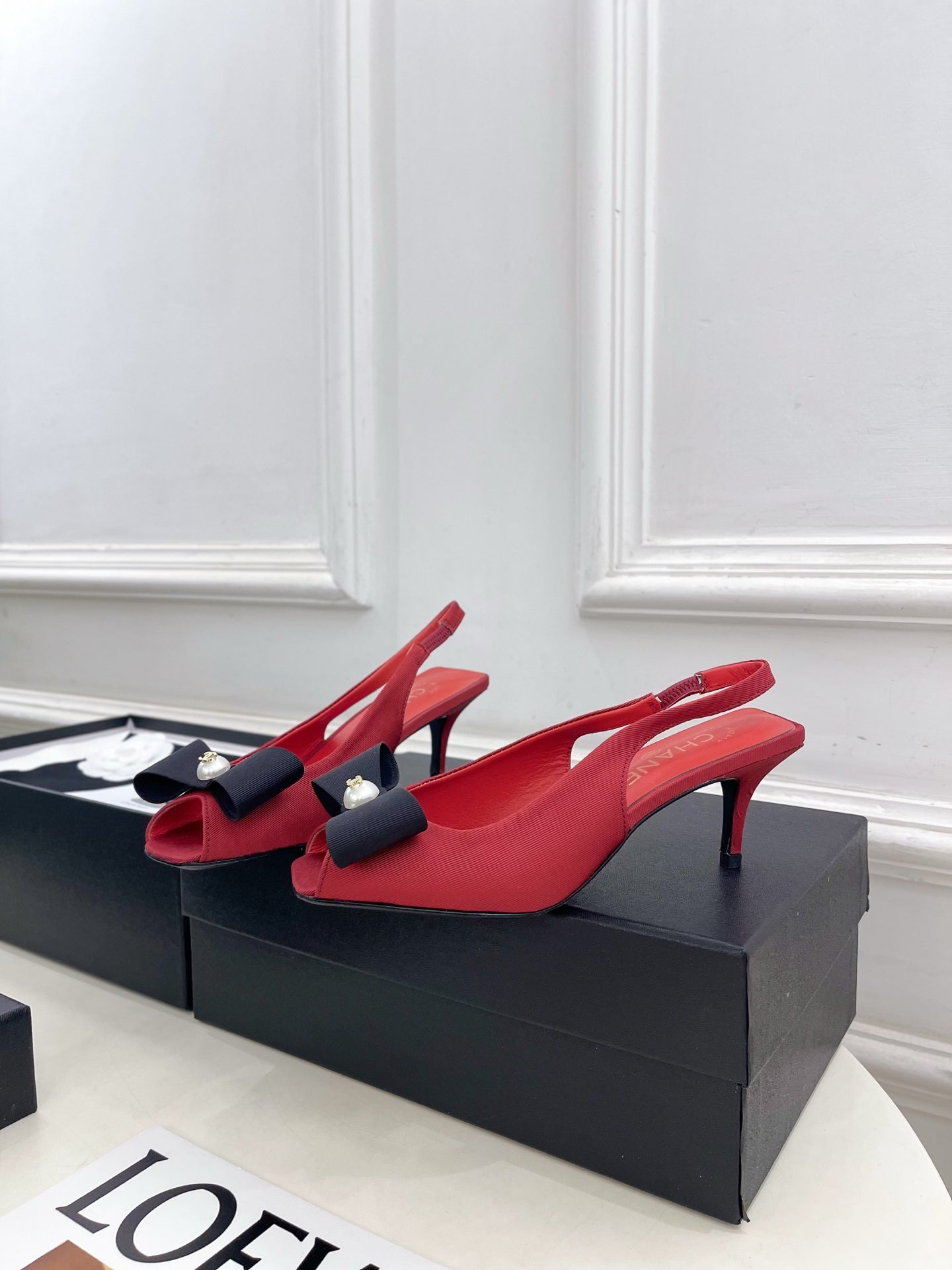 CC 26s Classic Toe High-Heeled Sandals 5.5cm Red Black Canvas 891634