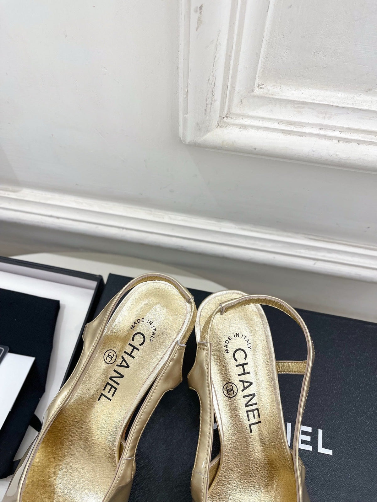 Chanel 26s Pointed Toe High Heels 55 Mm In Metallic Gold Lambskin