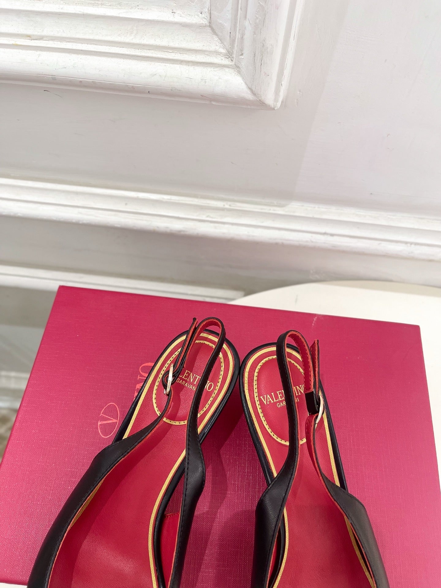 VLogo Heartip Slingback 3.5cm Black Sheepskin 947337