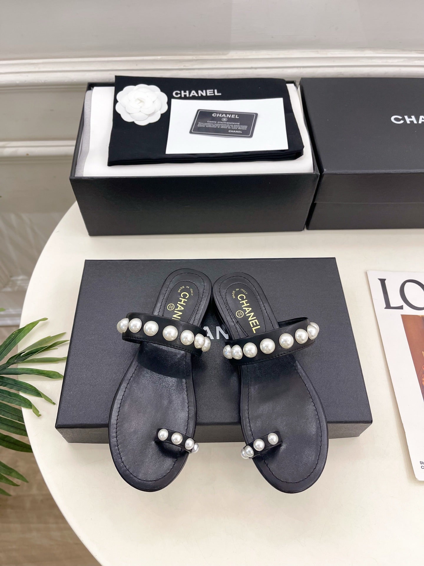 CC 26s Pearl Embellished Sandals Black Sheepskin 947066