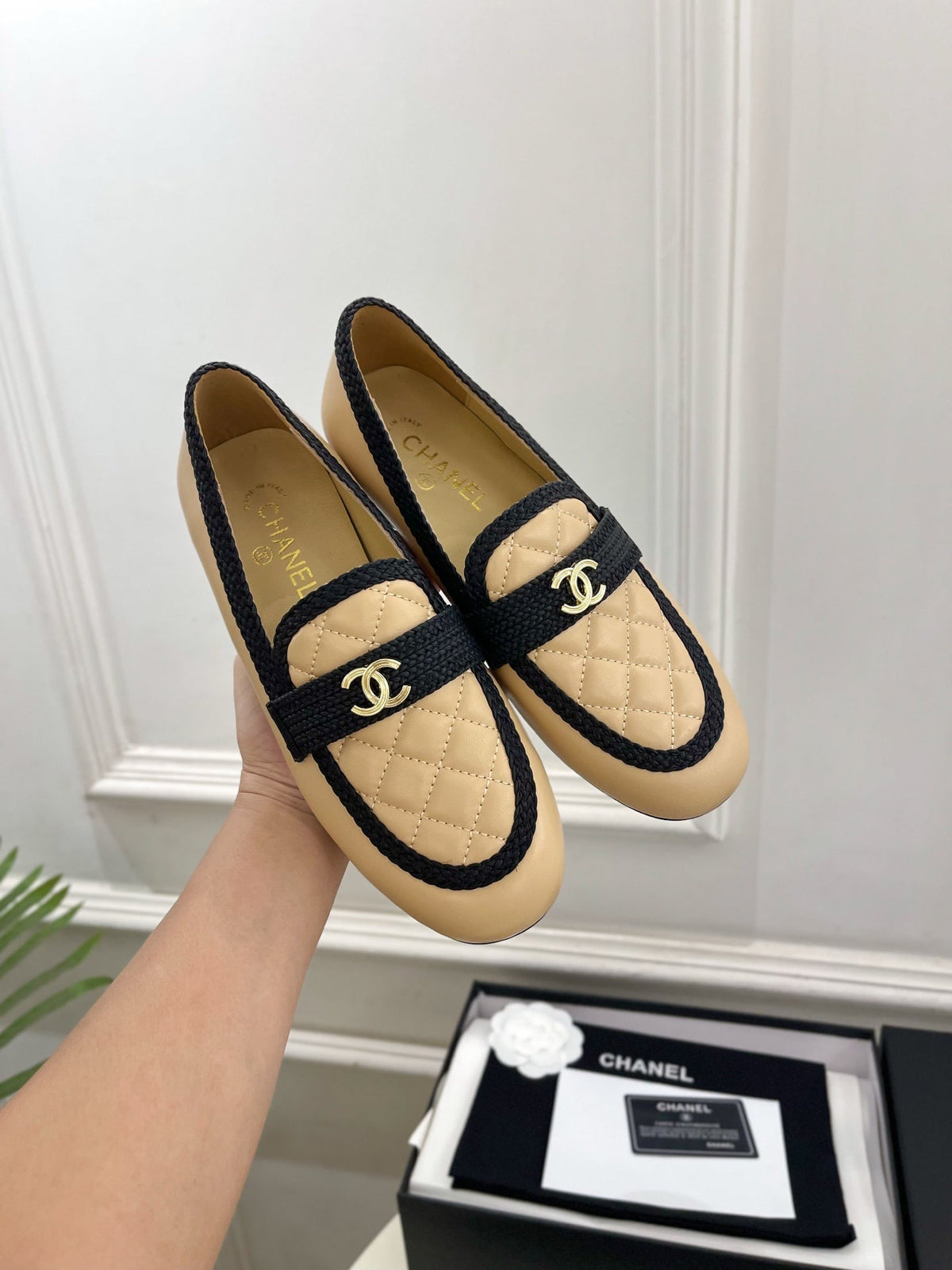 Chanel 26s Loafer Mules In Beige Lambskin And Black Fabric