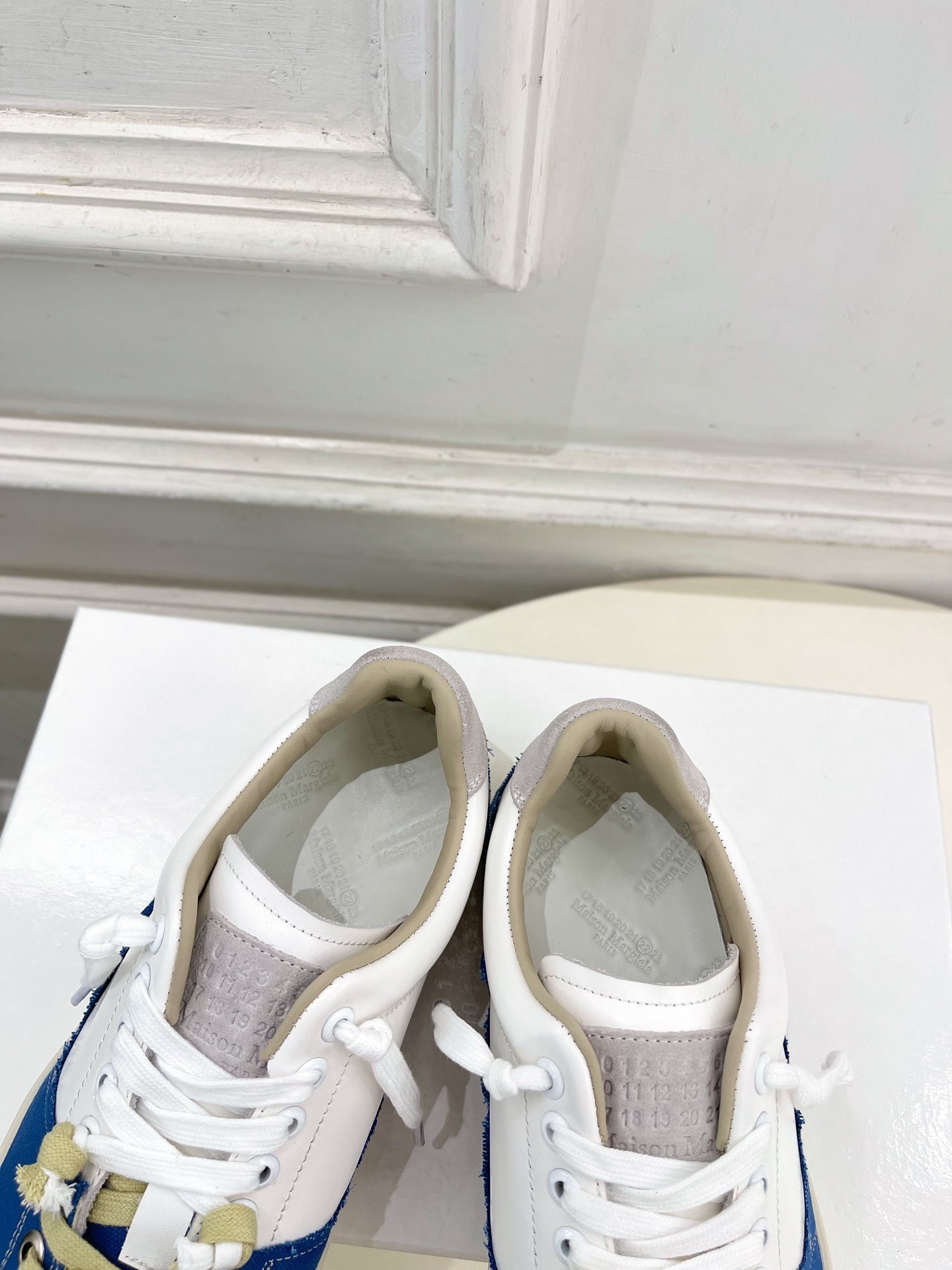 MM6 26s New Evolution Sneakers White Blue Canvas Calfskin 947487